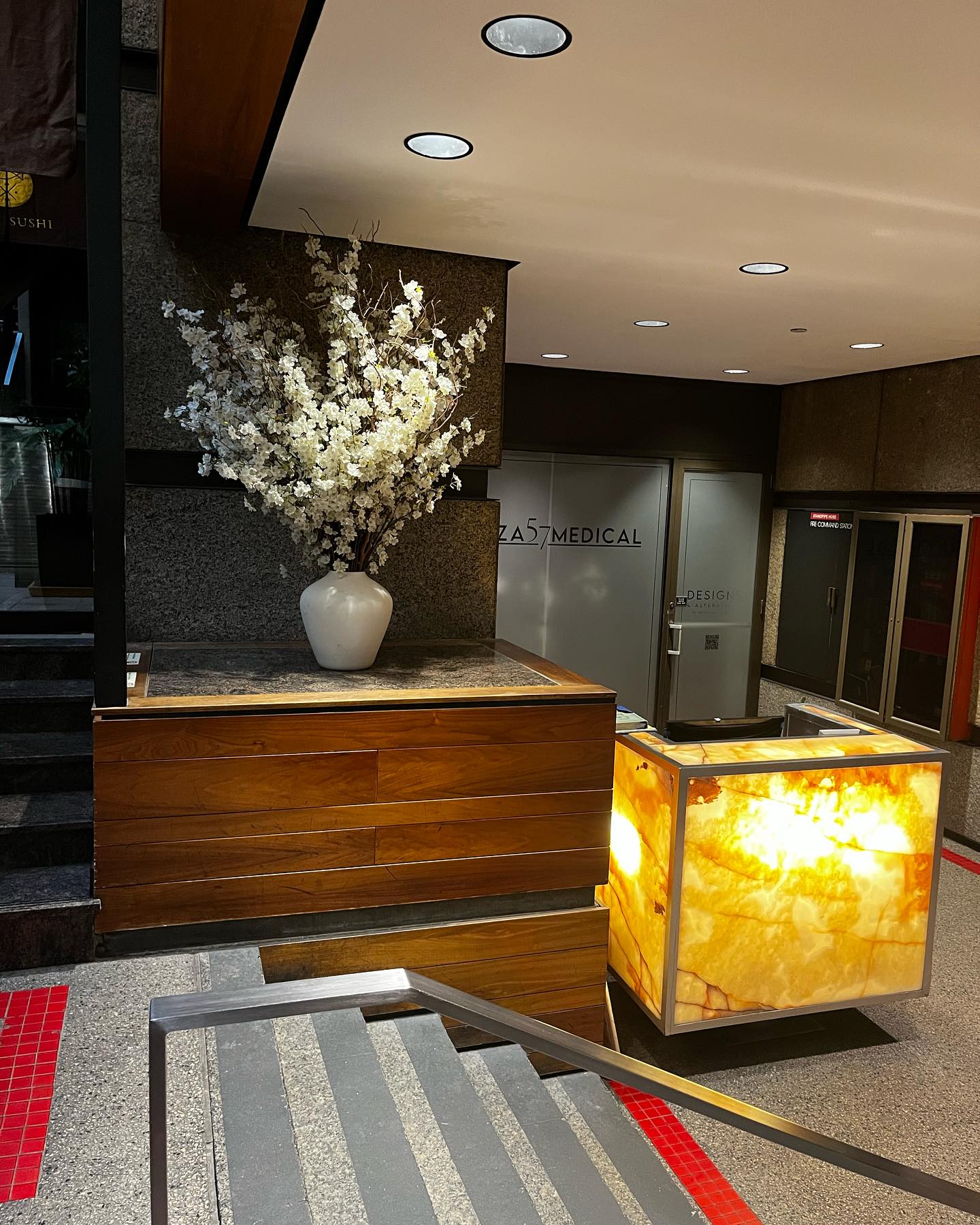 Office interior - Contemporary & Esthetic Dentistry