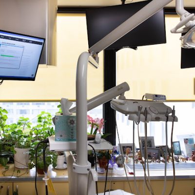 Treatment room - Contemporary & Esthetic Dentistry